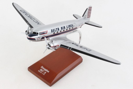 Delta Douglas DC-3 Resin Crafted Model by Executive Series G0772 KDC3DAT Scale 1:72