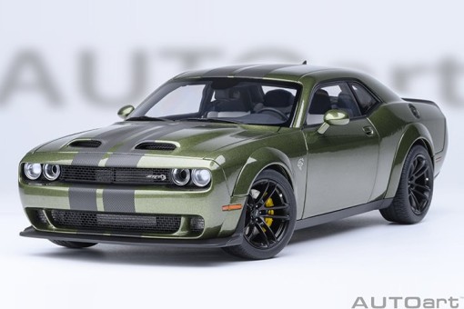 Dodge Challenger SRT Jailbreak 2022 F8 Green 71761 AUTOart 1:18