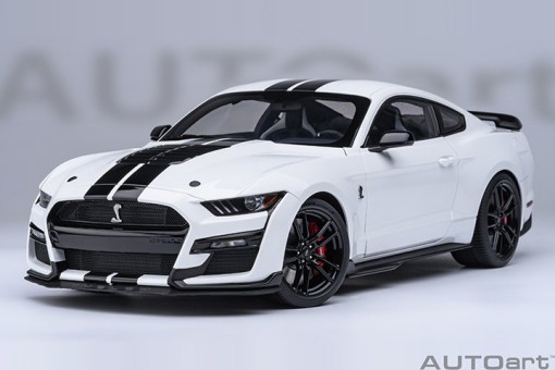 Ford Mustang Shelby GT500 Oxford White 73095 AUTOart 1:18