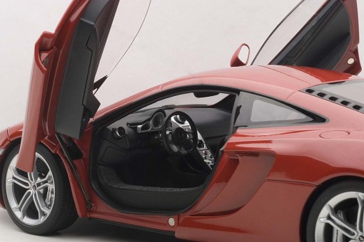Preços baixos em AUTOart Mclaren 1:43 Veículos de brinquedo e de metal fundido | eBay