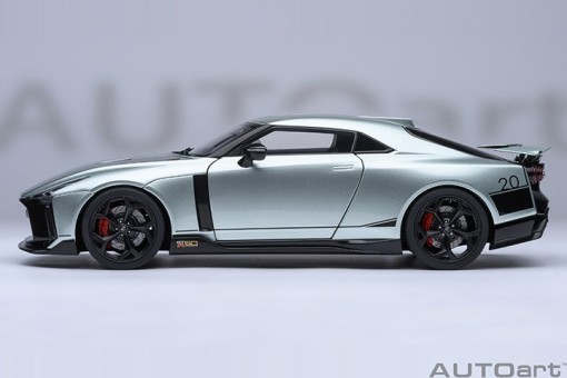 Nissan GT-R50 by Italdesign Metallic Green / Black AU77512 Autoart Scale 1:18