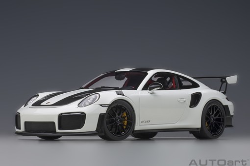 White Porsche 911 (991.2) GT2 RS Weissach Package Guards Red AUTOart 78171 scale 1:18