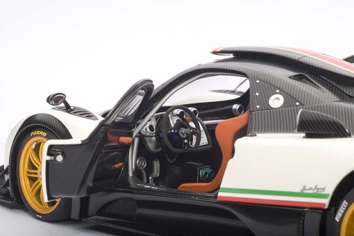 RMZ City Collection Series Pagani Zonda R (White) Die-Cast Model