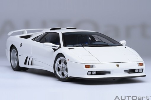 Lamborghini Diablo SE30 Jota Impact White AU79145 AUTOart 1:18