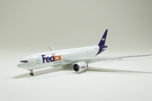 Gemini Jets FedEx 777-200LRF N883FD W/ STAND die-cast model ezToys ...