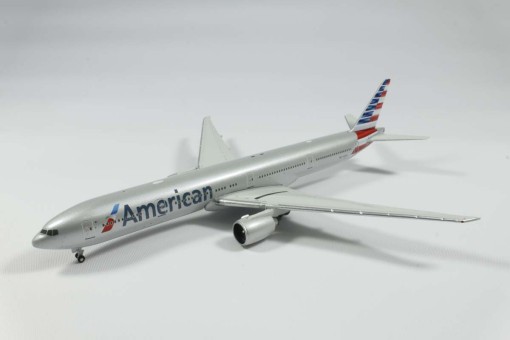 American Airlines B777-300ER Reg#  N718AN New Livery! GJAAL1279 1:400