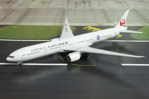 JAL Japan Airlines B777-300ER PGA Tour Champions Reg. JA731J Phoenix Models 04183 Scale 1:400