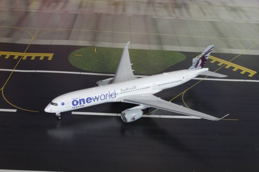 Qatar Airways OneWorld Airbus A350-900  A7-ALZ Phoenix 11456 1:400