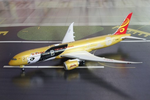 Hainan Airlines Airlines Boeing B787-9 Panda (with logo) B-1343 Phoenix 04190 Diecast Scale 1:400