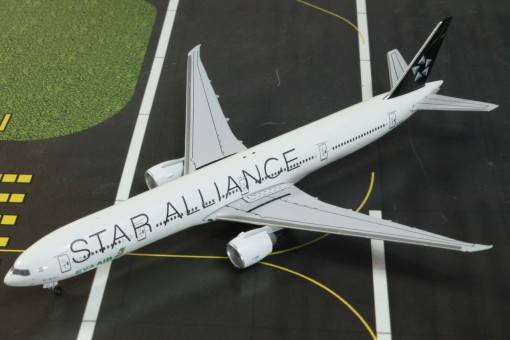 EVA Air Star Alliance 777-300 Reg# B-16701 Aero Classics Scale 1:500
