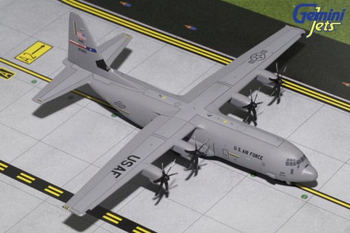 Lockheed C-130-30J Hercules "Dyess Air Force" Base 08-5683 G2AFO666 1:200