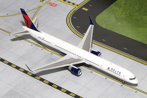Delta Airlines Boeing B757-300W Reg#N584NW Item G2DAL497 Scale 1:200