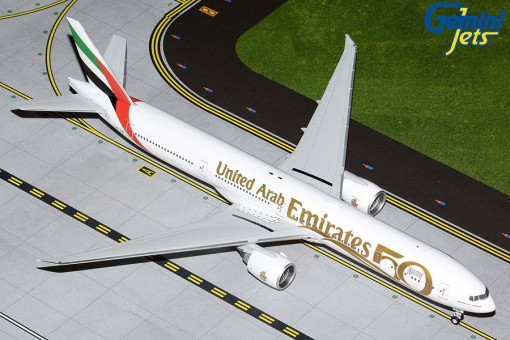 Emirates Boeing 777-300ER 50th Union Anniversary A6-EGE Gemini200 G2UAE1055 scale 1:200