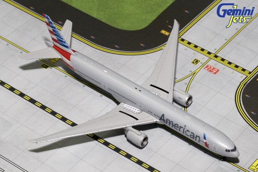 American Airlines Boeing 777-300ER Reg#N720AN GJAAL1580  Scale 1:400