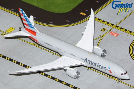 American Airlines Boeing 787-9 N835AN Dreamliner Gemini Jets GJAAL2088 Scale 1:400