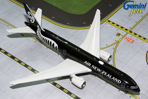 Air New Zealand Boeing 777-200ER ZK-OKH All Blacks Gemini Jets GJANZ1840 scale 1:400
