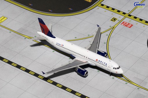 Highly detailed Gemini Jet diecast model airplane Delta Airbus