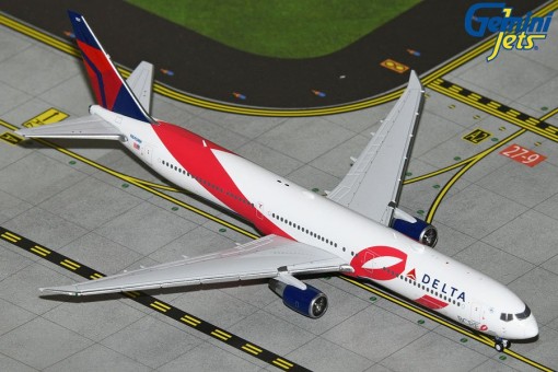 Delta Airlines B767-40ER pink ribbon/Breast Cancer Research Fdn. Evelyn H. Lauder Livery GJDAL2154 Gemini Jets  Scale 1:400