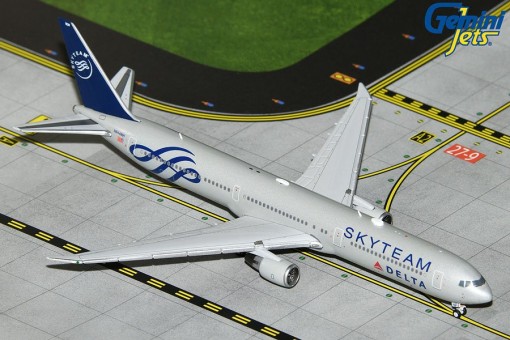 Delta N844MH Skyteam Livery B767-400ER GJDAL2156 Gemini Jets Scale 1:400