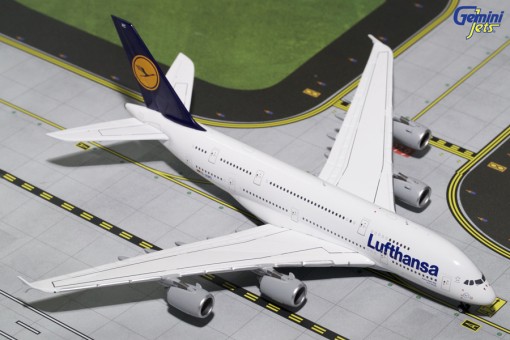 Lufthansa Airbus A380 Reg# D-AIMC Gemini Jets GJDLH1632 Scale 1:400