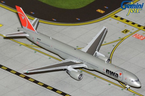 Northwest Airlines Boeing B757-300 nwa livery Reg: N587NW GJNWA2366 1:400