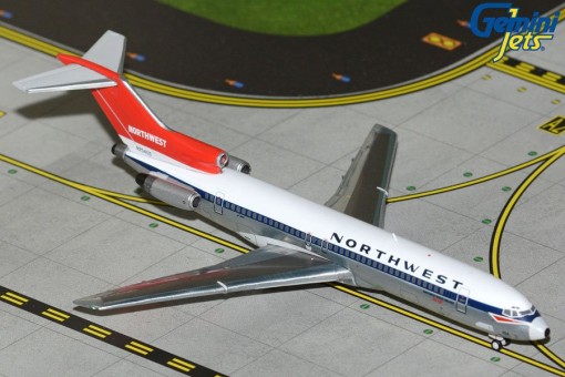 Northwest Oriental Boeing B727-200 Reg: N254US GJNWA2369 Gemini Jets 1:400