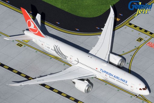 Turkish Airlines Boeing 787-9 Dreamliner TC-LLO GeminiJets GJTHY2018 scale 1:400