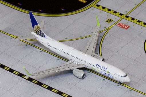 United Airlines Boeing 737-900S Eco Skies Reg# N75432 GJUAL1458 Scale 1:400