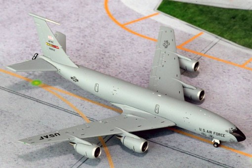 New Mould! KC-135R Stratotanker U.S. Air Force March AFB Reg# 80052  GMUSA062 1:400