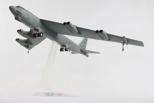 USAF B52H 11TH BS Jiggs Squadron Herpa HE570916 scale 1:200 