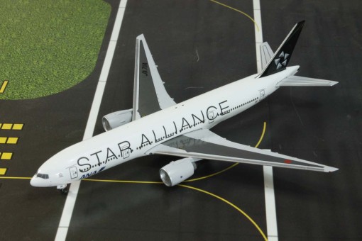 ANA Star Alliance 777-200 Reg# JA711A Aero Classics Scale 1:500