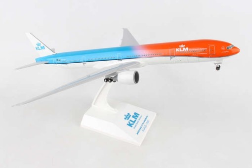 KLM Boeing 777-300ER Orange Pride W/Gears and /Stand Skymarks SKR972 Scale 1:200