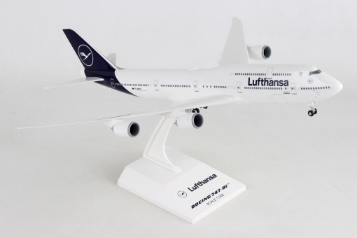 Lufthansa New Livery Boeing 747-8i D-ABYA intercontinental with gears Skymarks SKR1040 Scale 1-200 