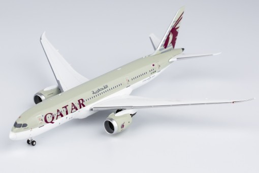 Qatar Airways Boeing 787-8 Dreamliner A7-BCM NG Models 59008 Scale 1:400