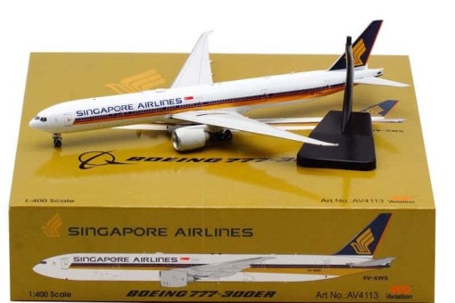 Singapore Airlines Boeing 777-312ER 9V-SWS with stand Aviation400 AV4113 scale 1:400