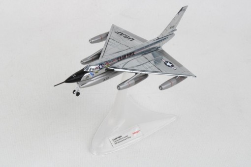 USAF Convair B-58A Hustler 30th BW Hoosier Hustler Herpa die cast 572736 Scale 1:200