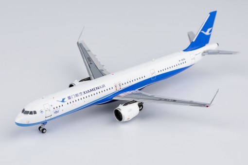 Xiamen Airbus A321neo B-32CU 'First Airbus For Xiamen Air' Die-Cast NG Models 13078 Scale 1:400