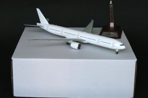 Blank Model B777-300 JC2WHT128 wings 1:200