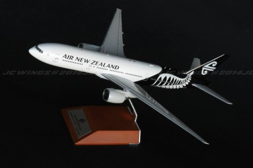 Air New Zealand 777-200 New Black Leaf Color Reg# ZK-OKC JC2ANZ917 