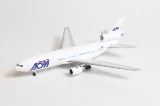 AOM French Airlines Douglas DC-10-30 F-GKMY AeroClassics AC411033 scale 1400