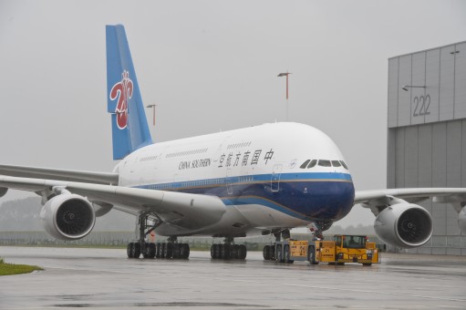 China Southern A380 B-6136 JC Wings XX2982 JC2CSN982 scale 1:200