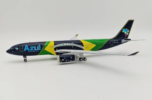 Azul Brasil Flag Livery Airbus A330-243 PR-AIV InFlight IF332AD0523 Scale 1:200
