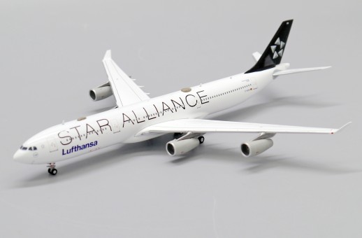 Lufthansa Airbus A340-300 D-AIGN Star Alliance JC Wings EW4343001 scale 1:400
