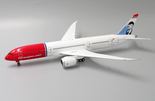 Norwegian Boeing 787-9 Dreamliner G-CKLZ UNICEF stand JC2NAX200 1:200