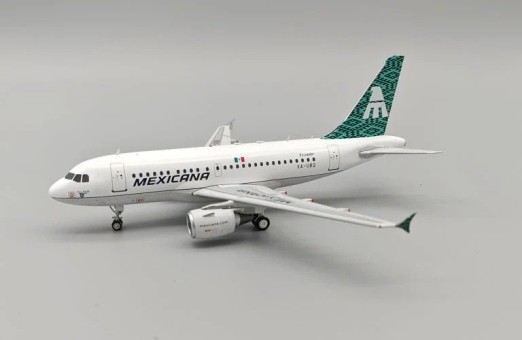 Mexicana Airbus A318-111 XA-UBQ with stand IF318MX0824 InFlight Models 1:200