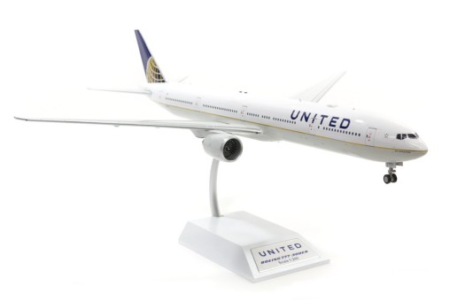 United Airlines Boeing 777-300 Reg# N58031 Stand InFlight IF7773UTD001 Scale 1:200