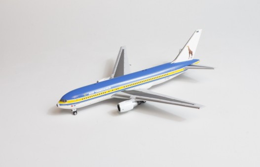 Air Tanazania Boeing 767-200 ET-AIZ AeroClassics AC419582 die-cast scale 1400