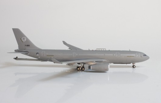 Royal Netherlands Air Force  Airbus A330-243MRTT T-055 with stand Aviation400 AV4MRTT007 scale 1:400