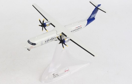SAS Scandinavian ATR-72-600 new livery ES-ATH die-cast Herpa 571067 scale 1-200