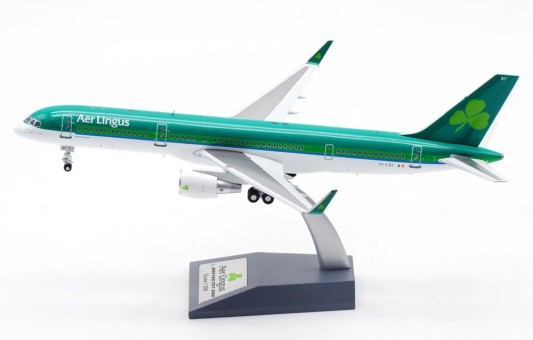 Aer Lingus Boeing 757-2Q8 EI-LBT old livery with stand InFlight IF752EI0521 scale 1:200